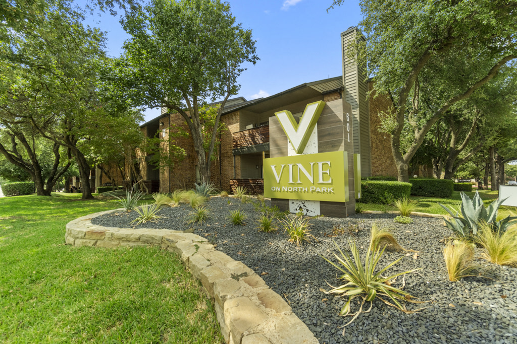 Vine on North Park Image 22