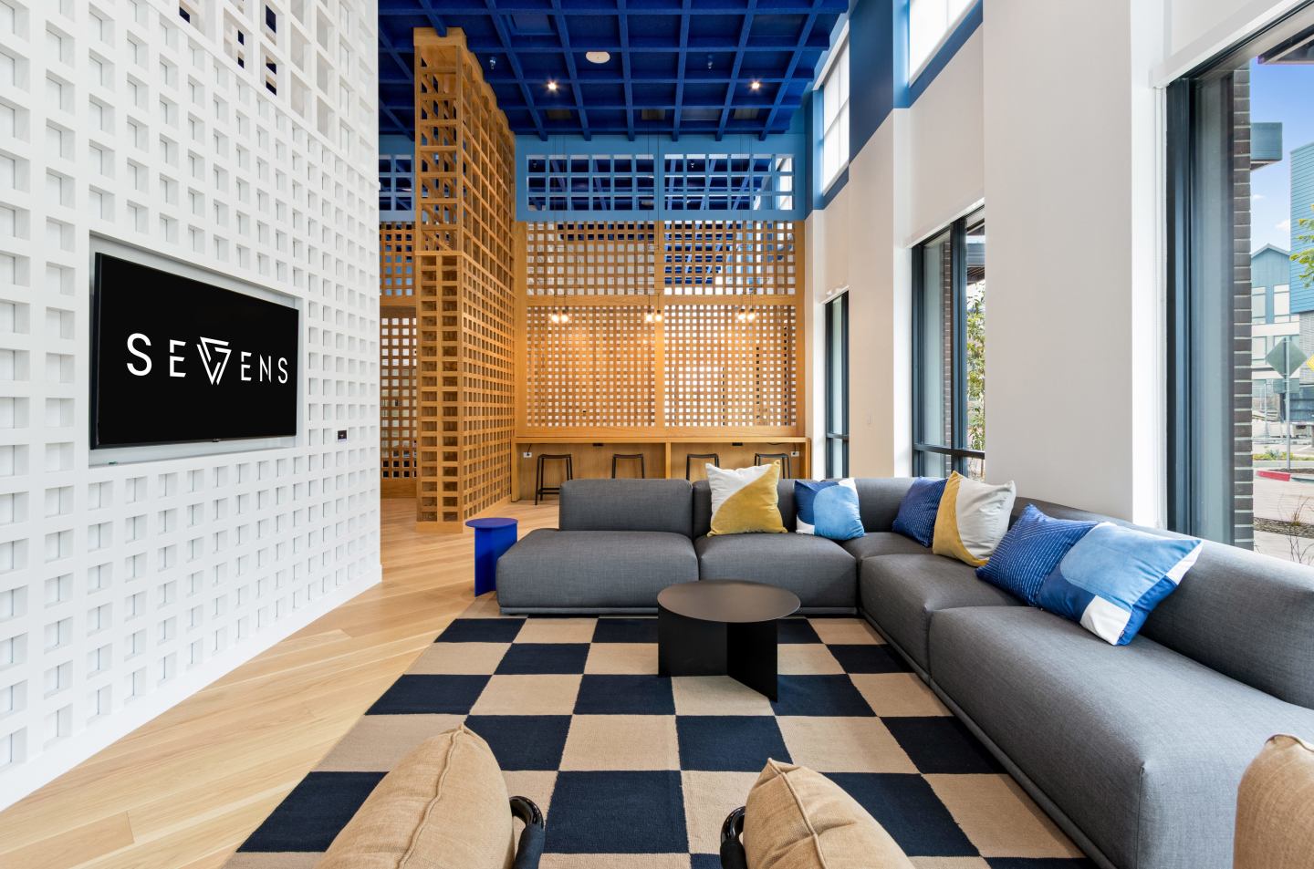 Sevens Luxury Apartment Image 12
