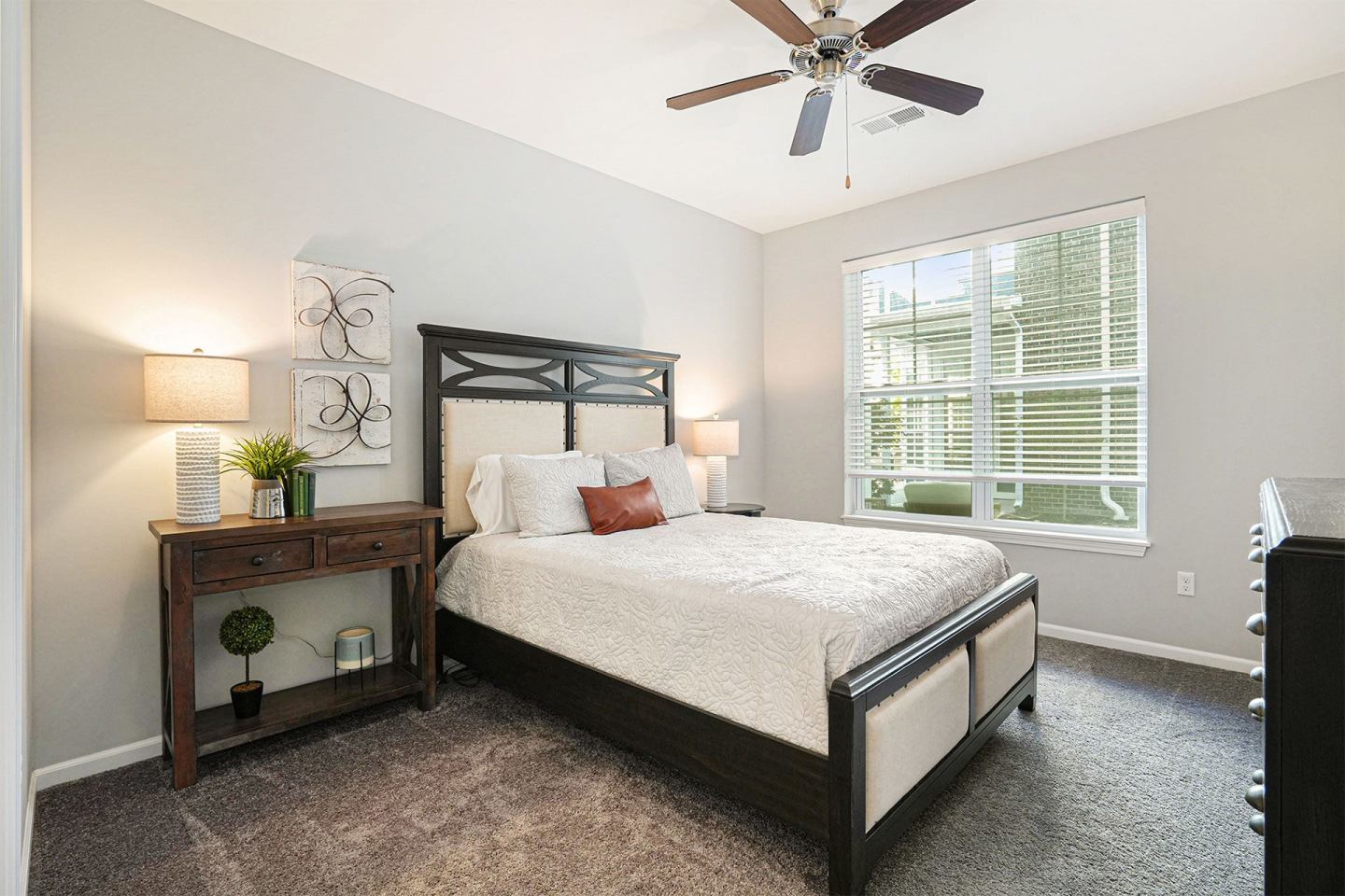 Knapps Corner Flats Image 18