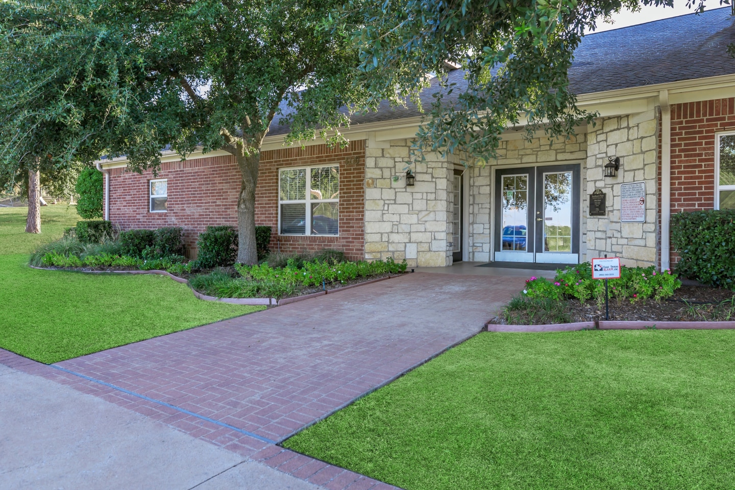 Southwest Pines Image 15