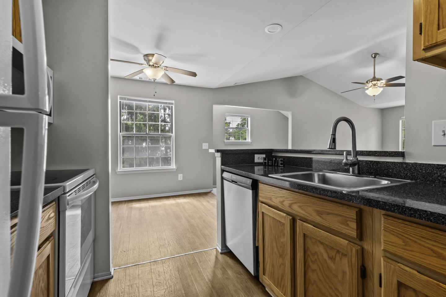 Village Club of Farmington Hills Image 12