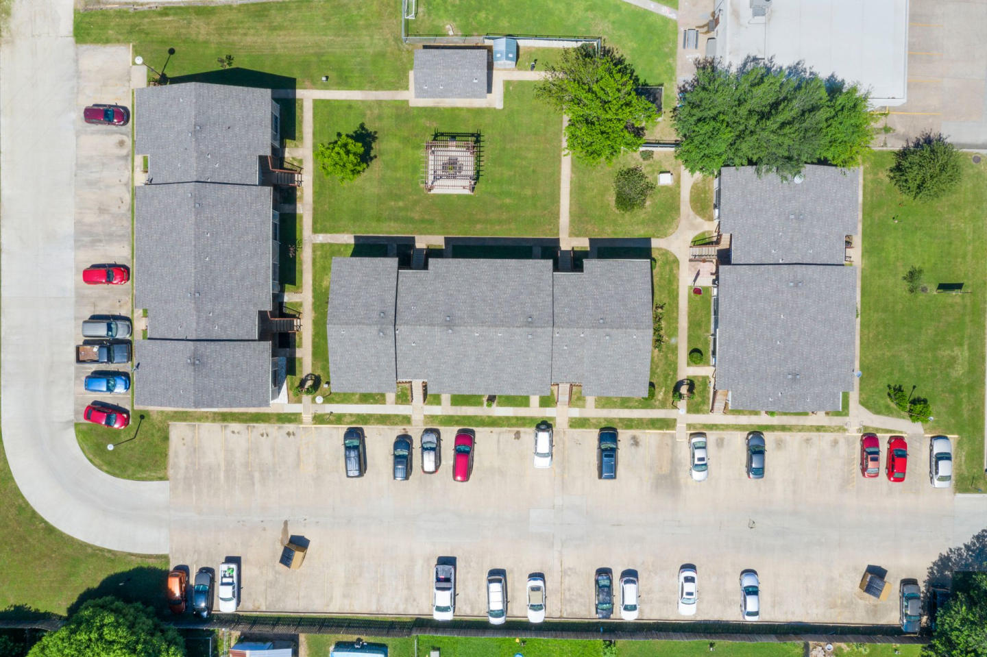 Alderview Apartments Image 4