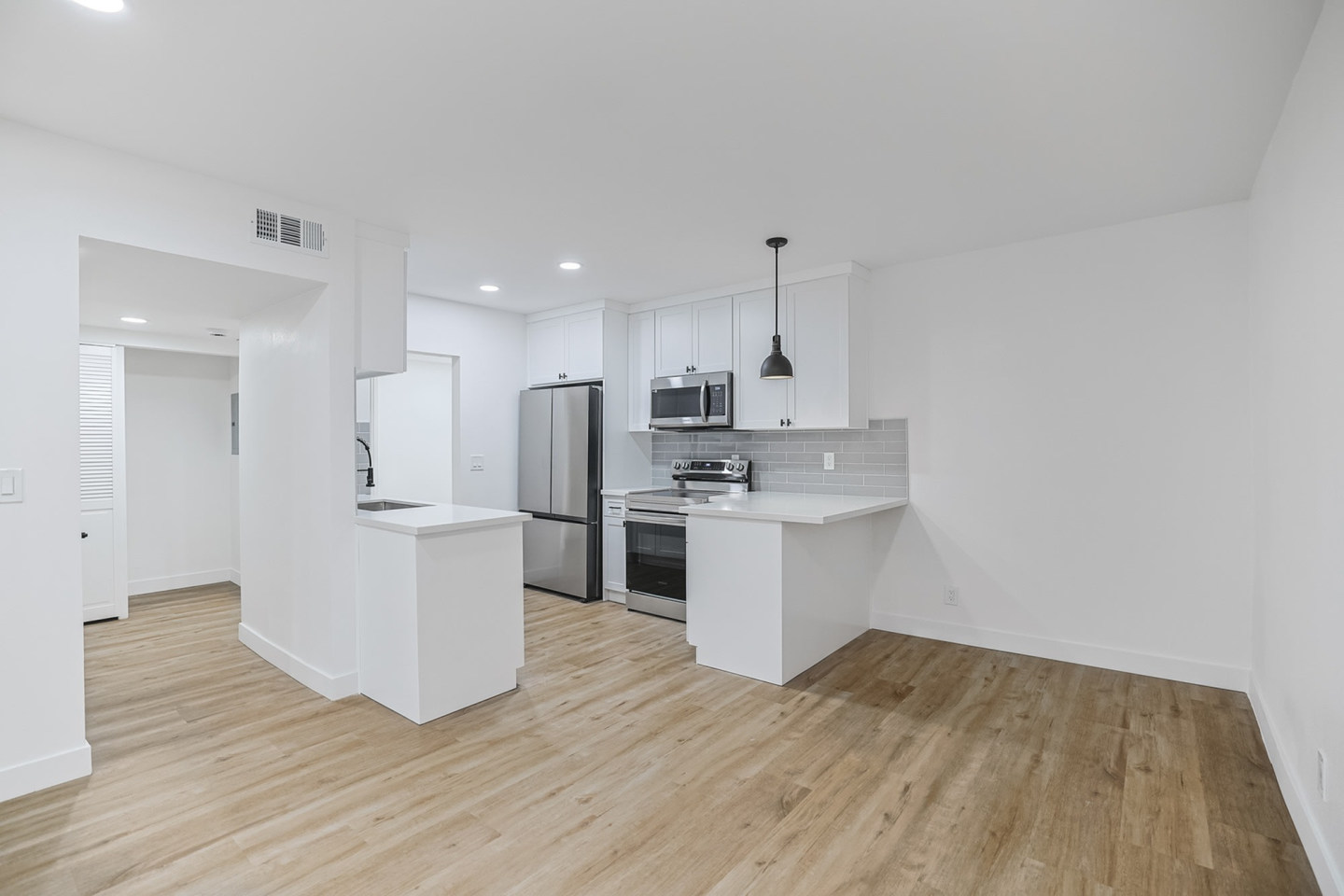 San Pasqual Apartments Image 18