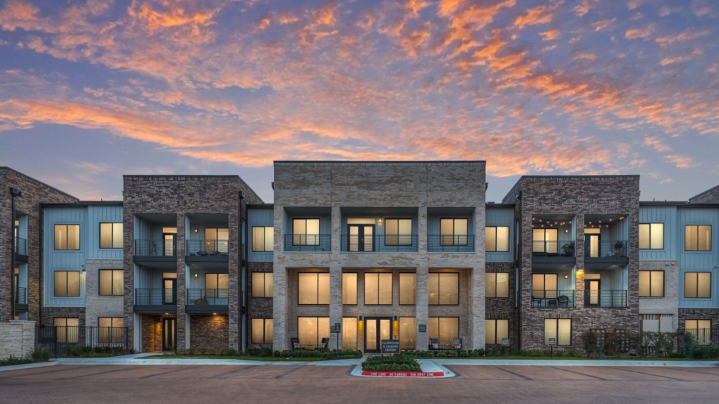 Lenox Reserve Image 20