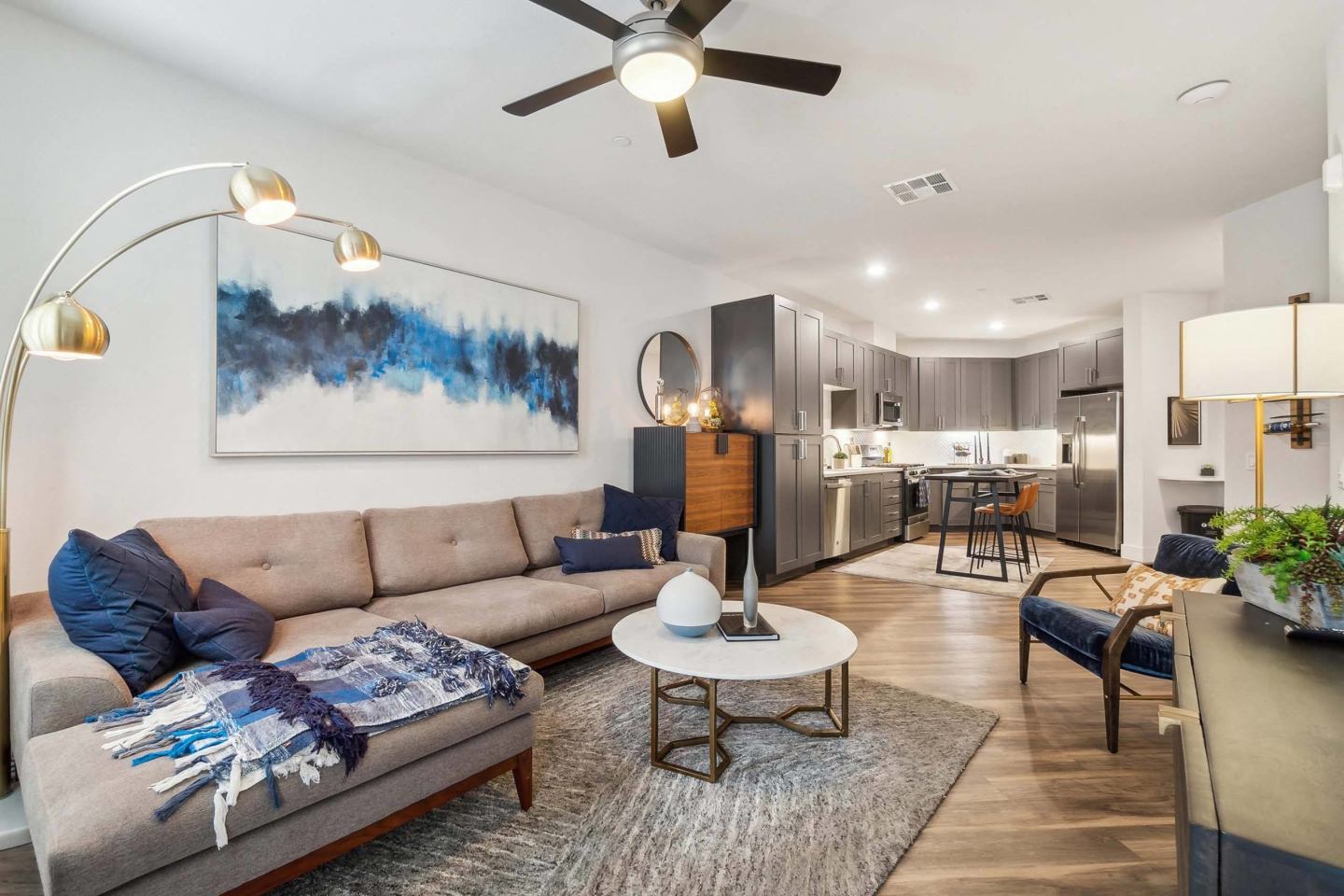 The Scottsdale Grand Apartments Image 9