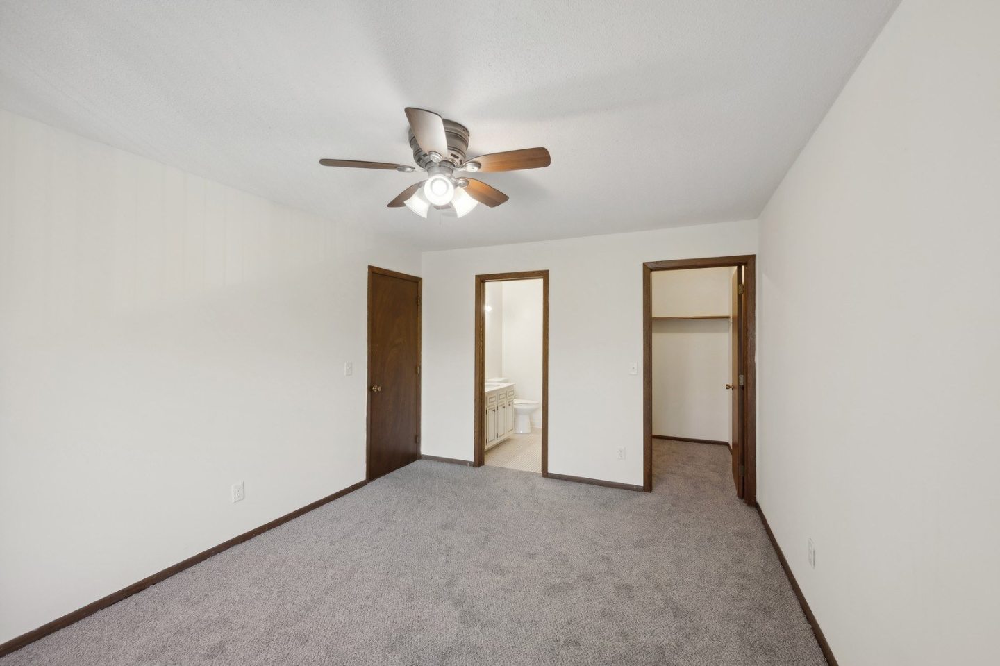 Edina Manor Image 13
