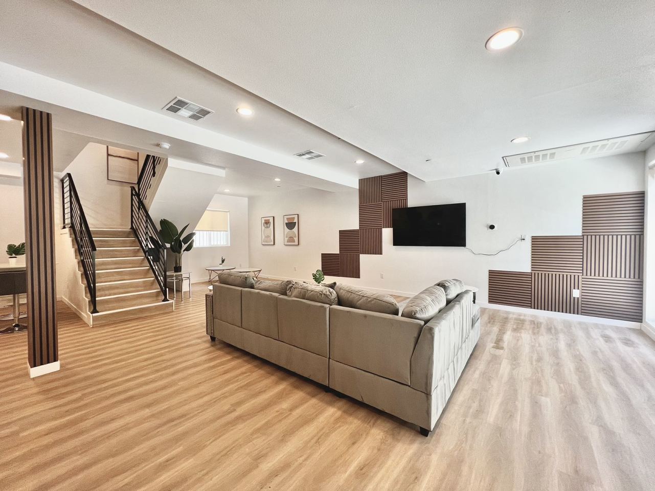1654 W 35th Street - Co-Living Housing Image 6