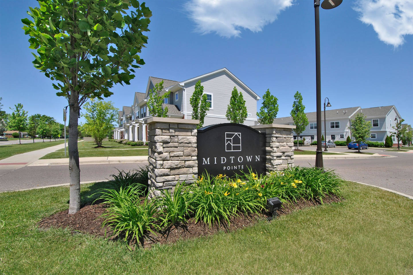 Midtown Pointe Image 37