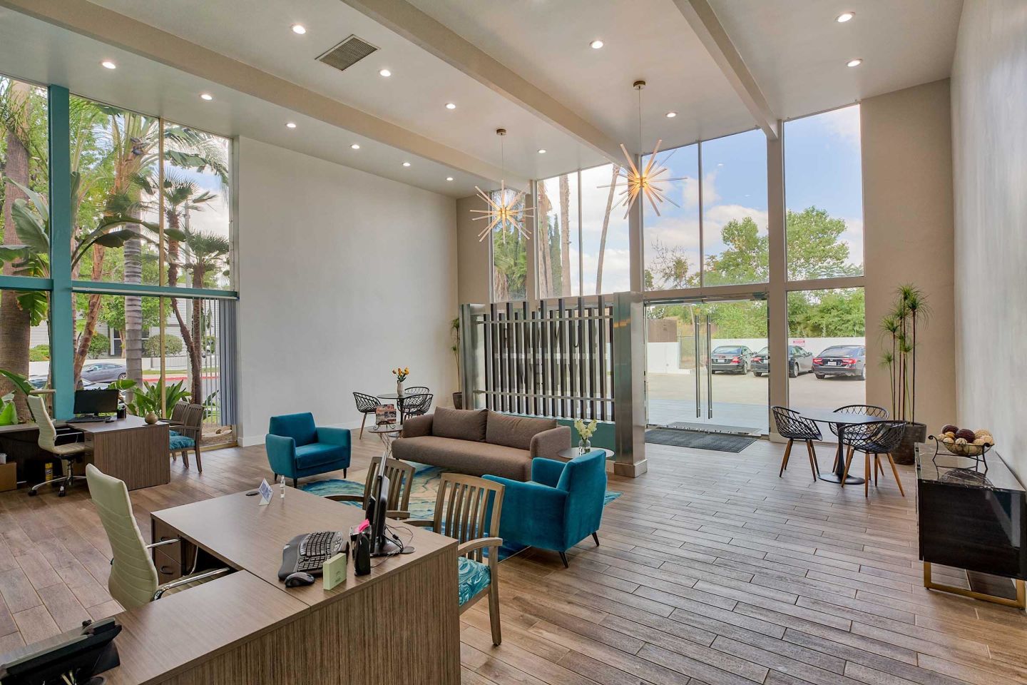 Summerview Beach Resort Luxury Apartments Image 10