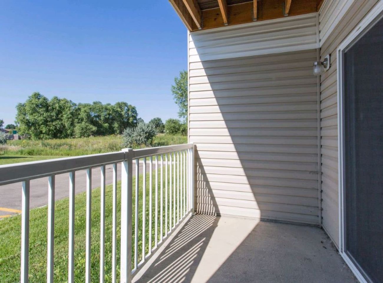 Northdale 400 Apartments Image 12