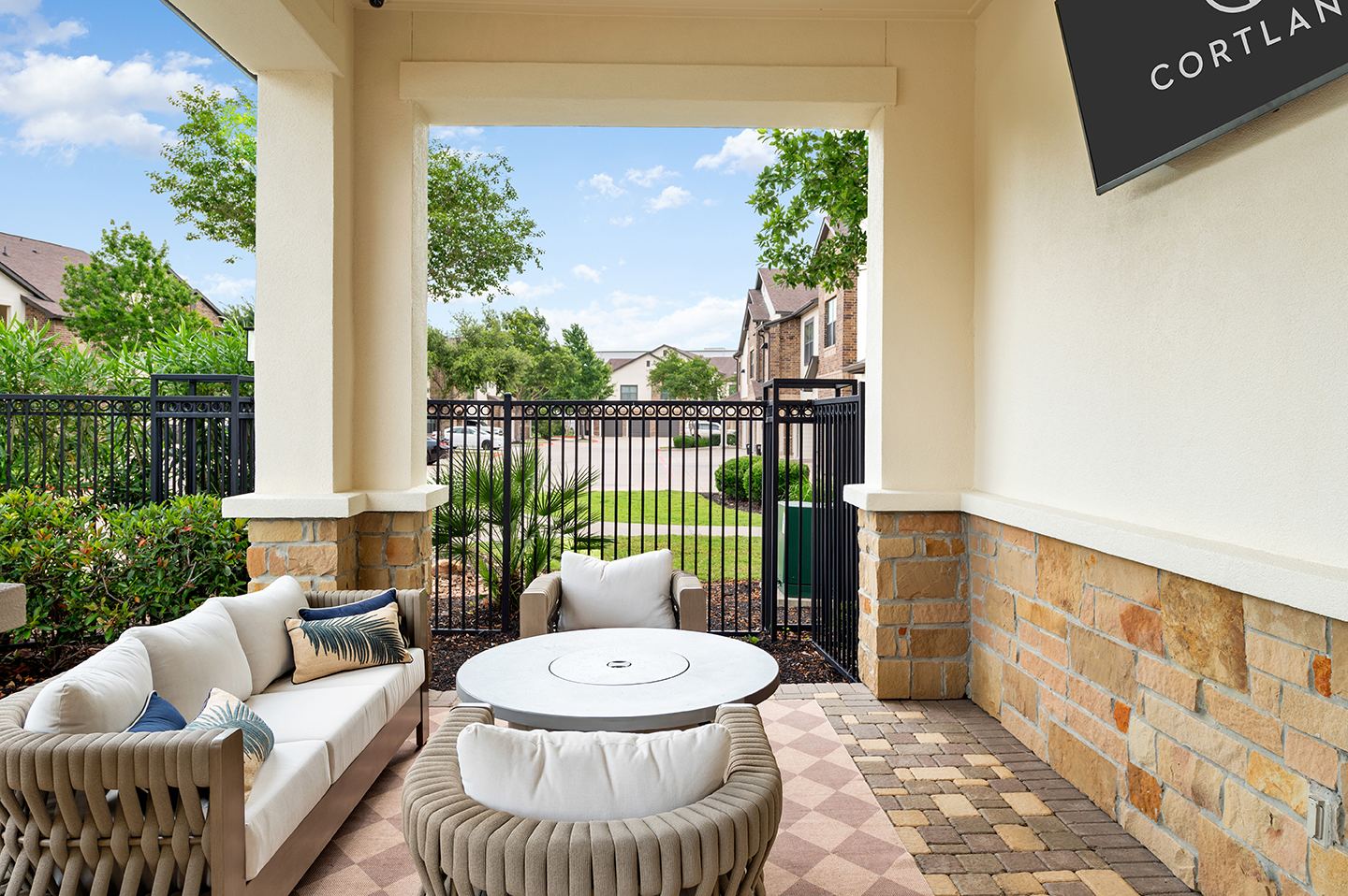 Cortland Sugar Land Image 15
