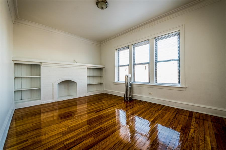 6400 S. Rockwell Street Apartments Image 9