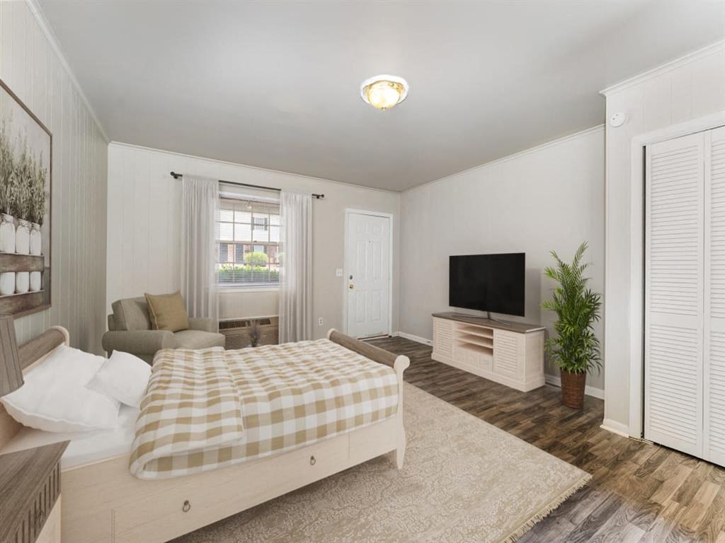 Meadowview Apartments and Townhomes Image 10