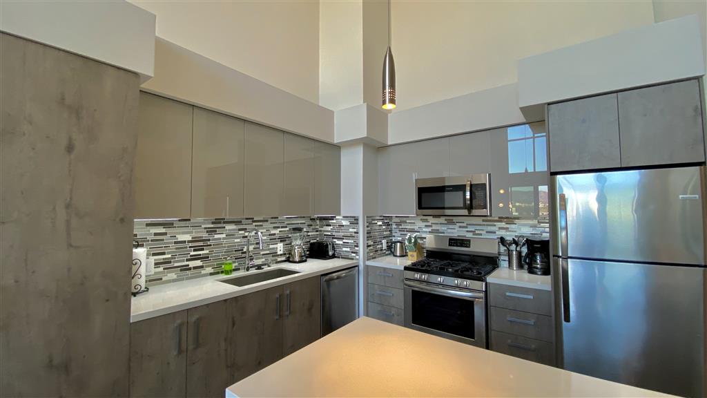 The Mansfield at Miracle Mile Image 19