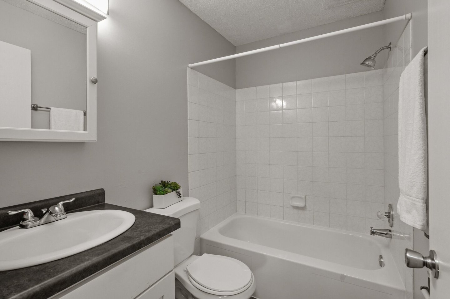 Eastgate Apartments Image 15
