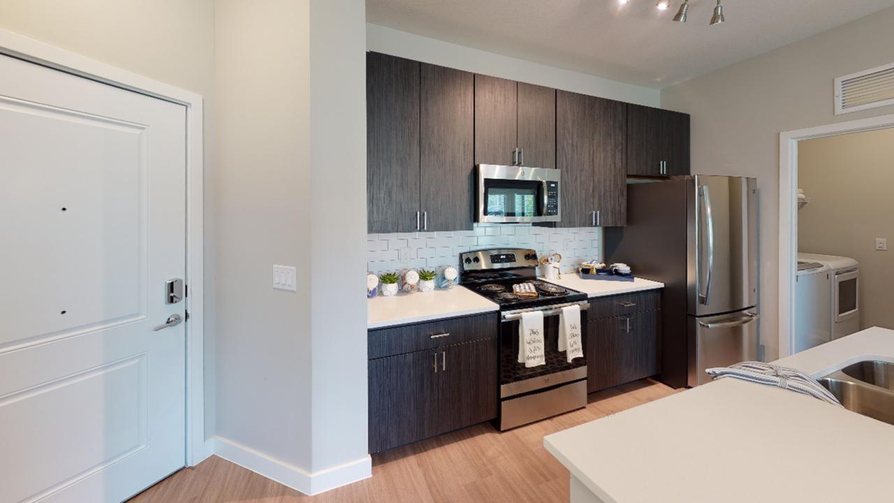 81 West Image 44