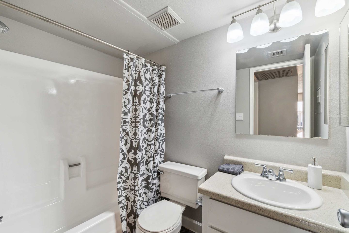 Sorrento Apartments Image 10