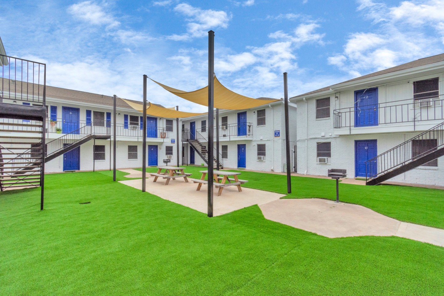 Post Oak Apartment Image 16