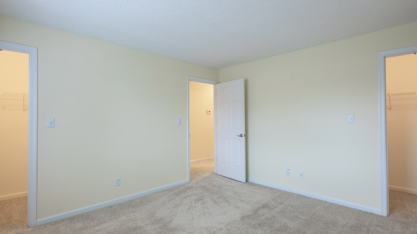 Holly Point Apartments Image 84