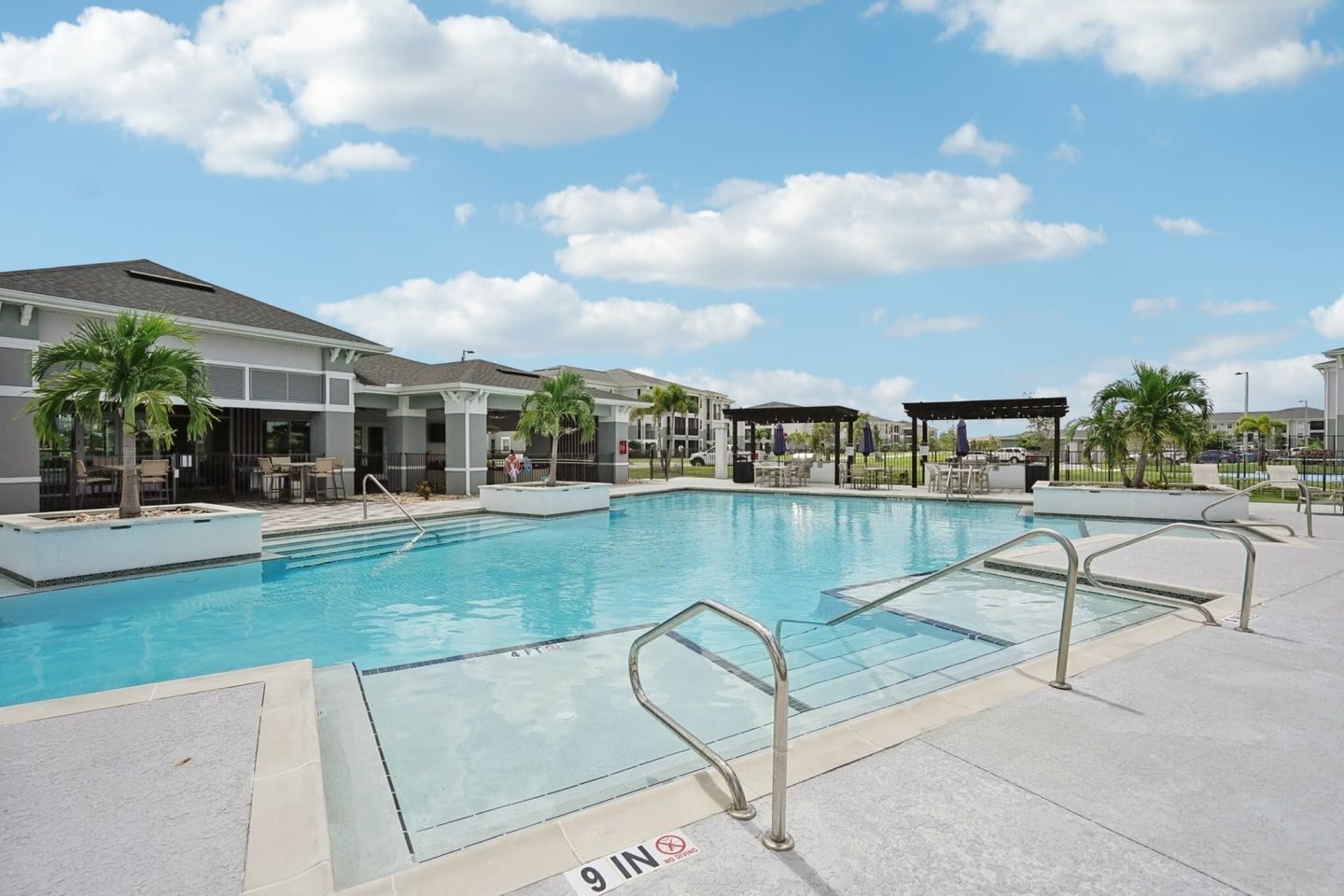 Charlotte Commons Apartments Image 62