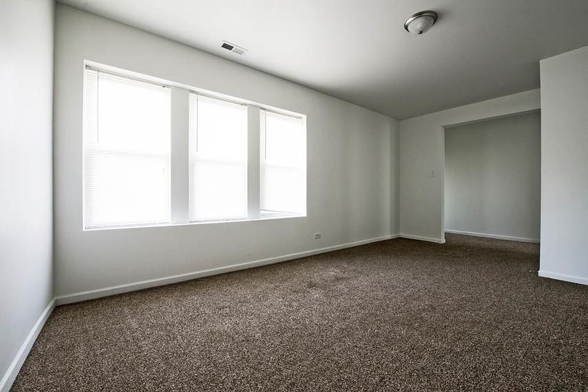 1117 N Lawler Ave Image 5