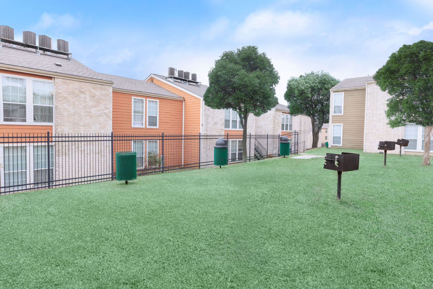 Hilltop Oaks Apartments Image 10