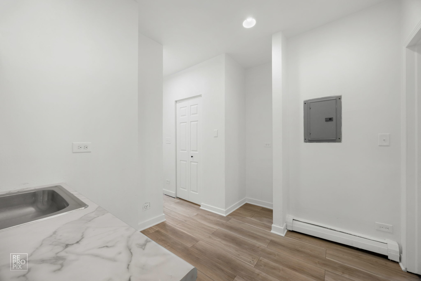 543 W 74th St Image 9