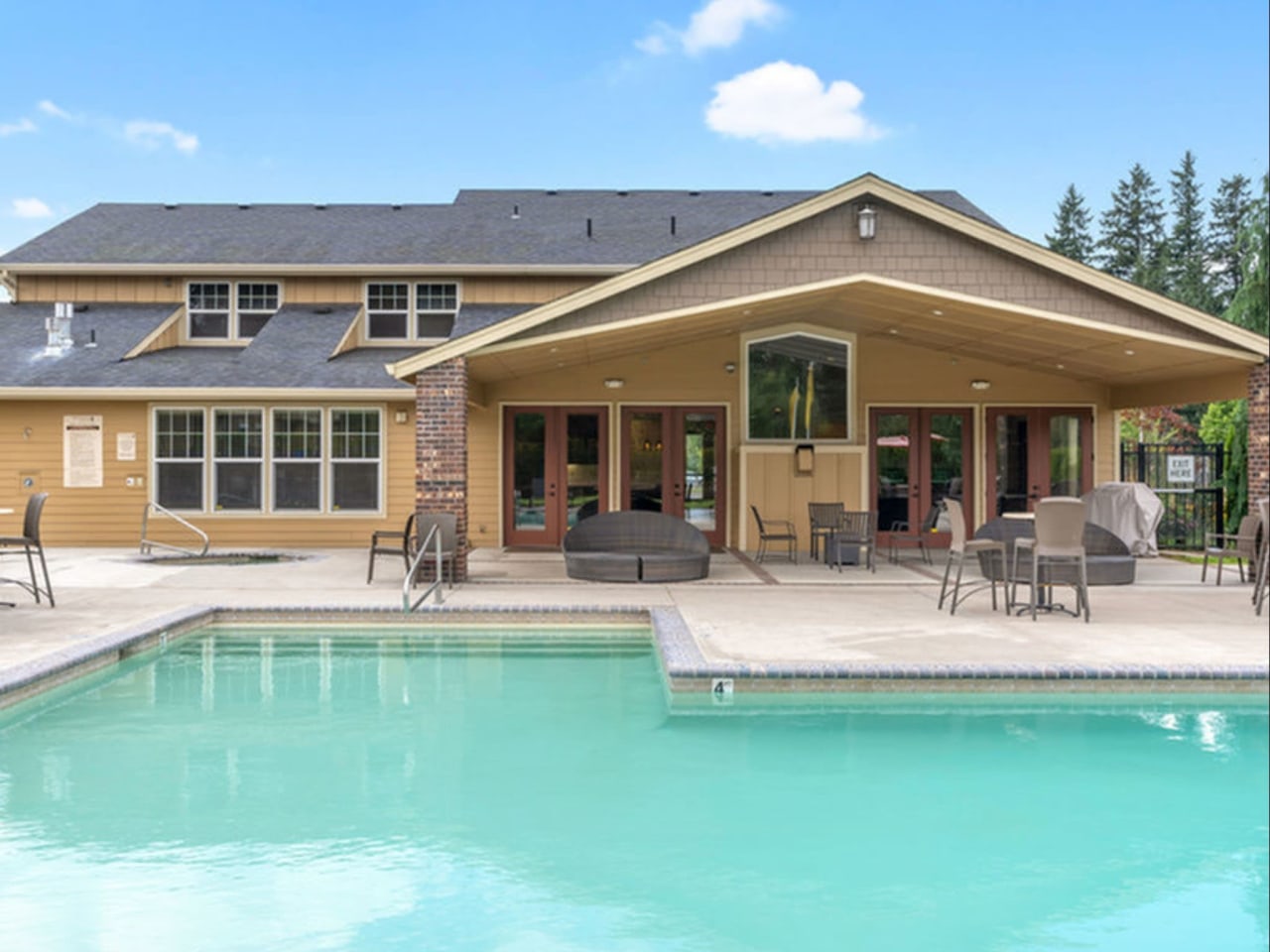 North Glen Villas Image 6