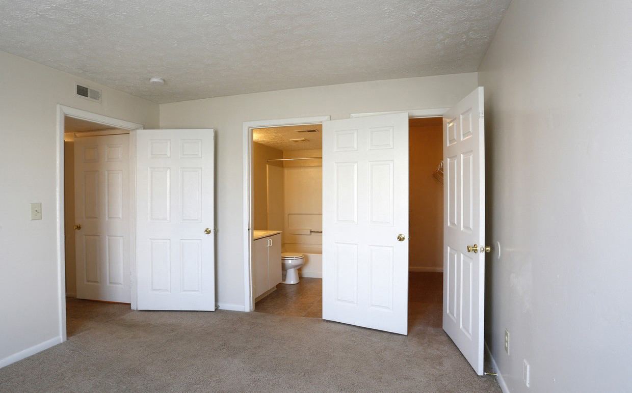 Meadow View Apartments & Townhomes Image 59