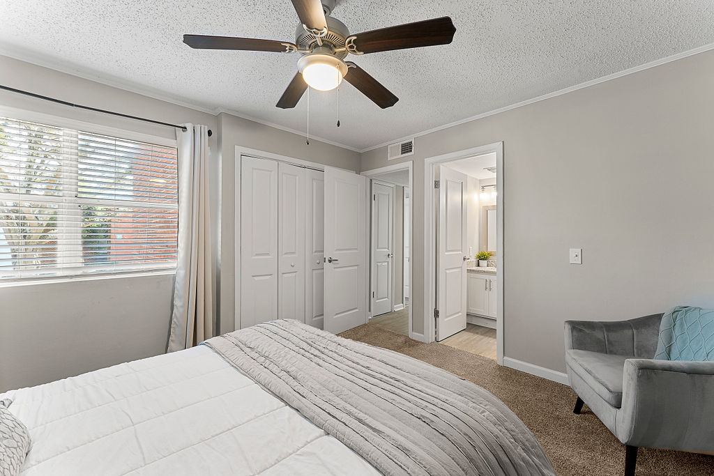 445 Cleveland Image 22