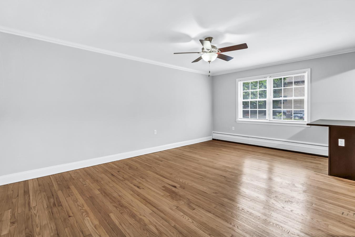 Verona Plaza Apartments Image 3