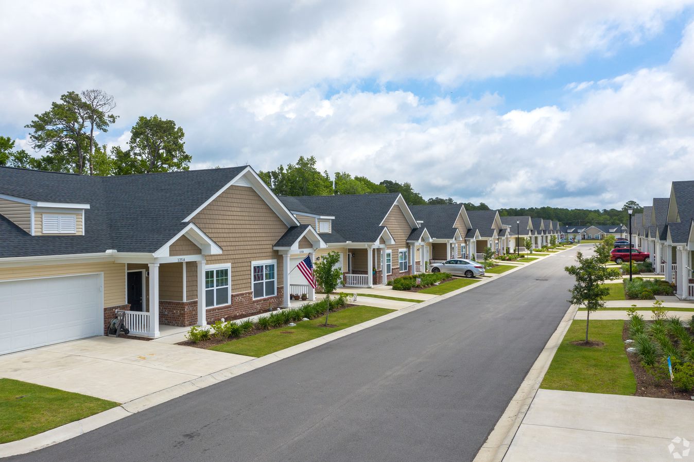 River Oaks Village Image 10
