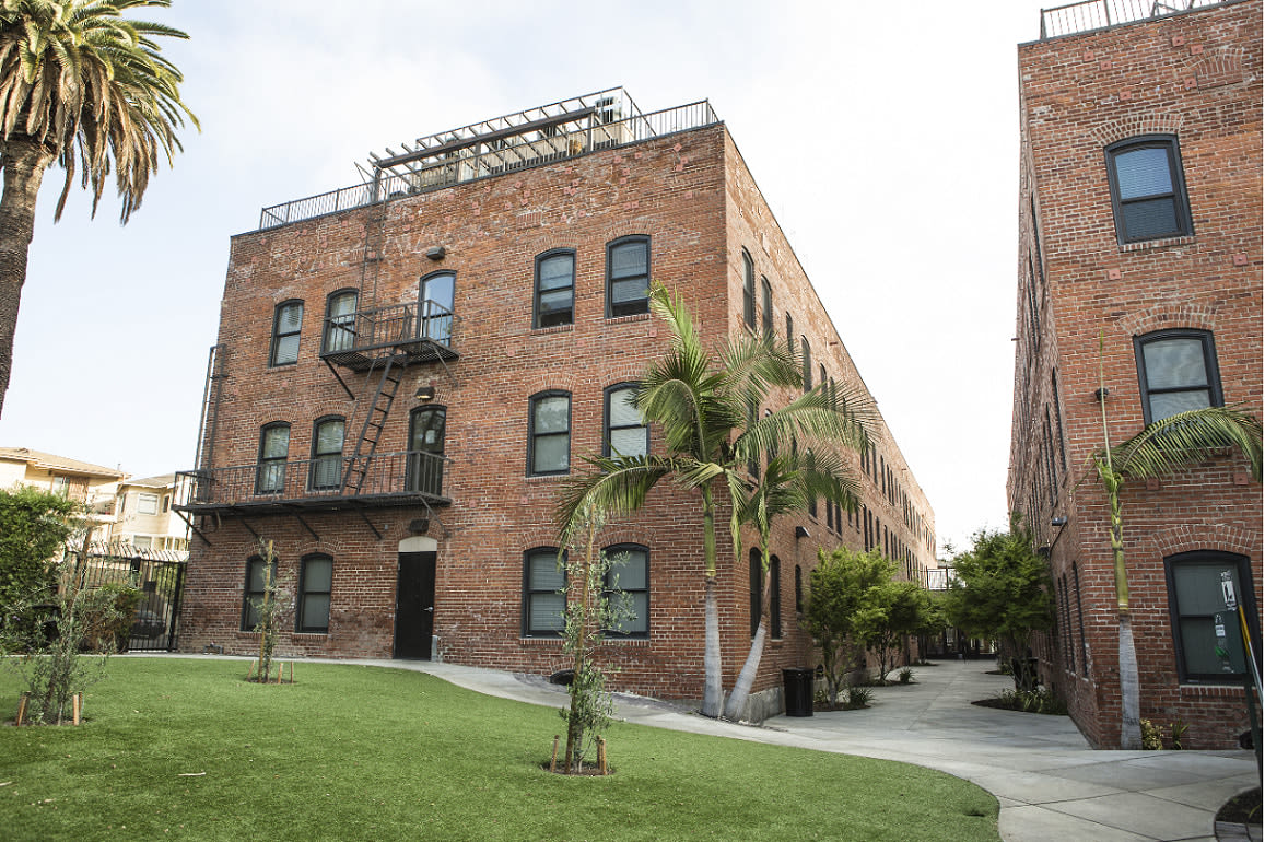 Brownstone Lofts Image 12