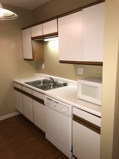 Saunders School Apartments Image 13