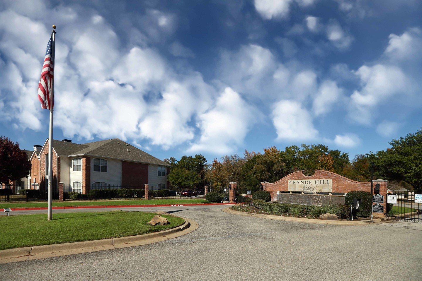 Grande Hill Estates Image 1