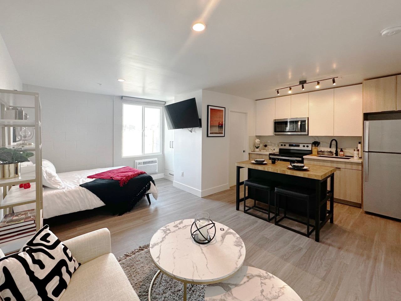 DLUX Lofts Image 2