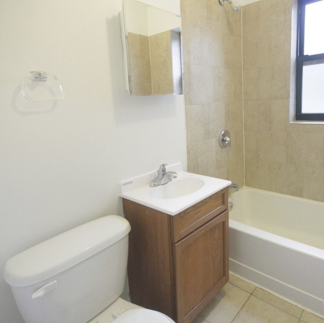 7706 S Coles Avenue Image 8
