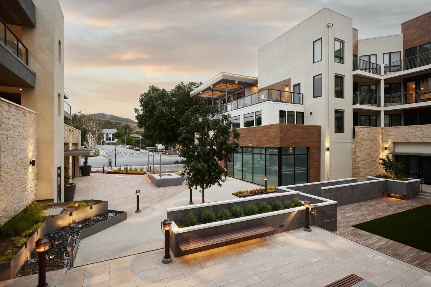Santal Thousand Oaks Image 7