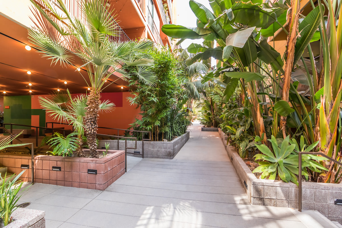 El Centro Apartments & Bungalows Image 66