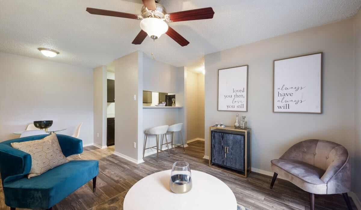 Holbrook Apartment Homes Image 4