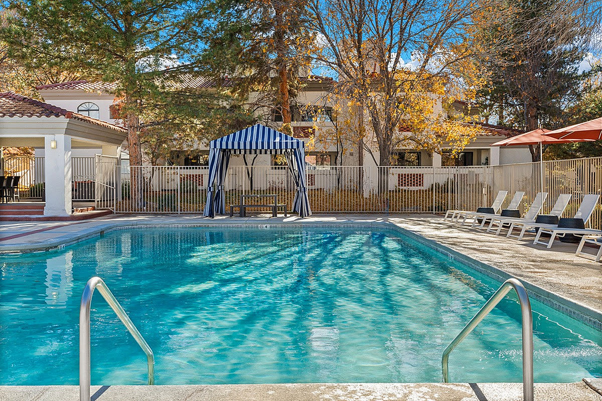 Pavilions Apartments Image 19