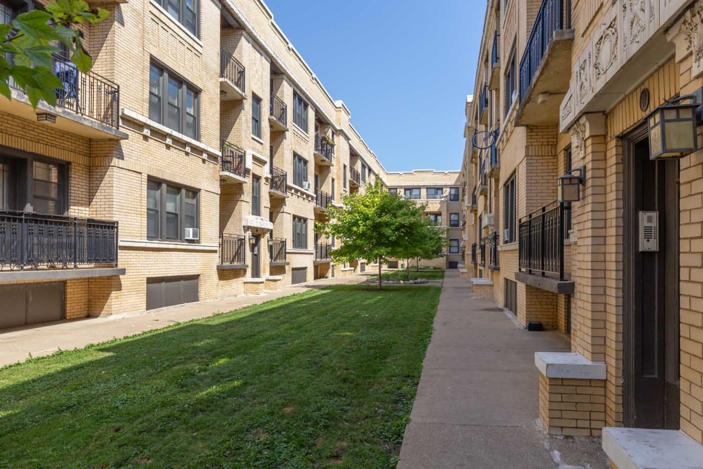 Maple Court Image 3