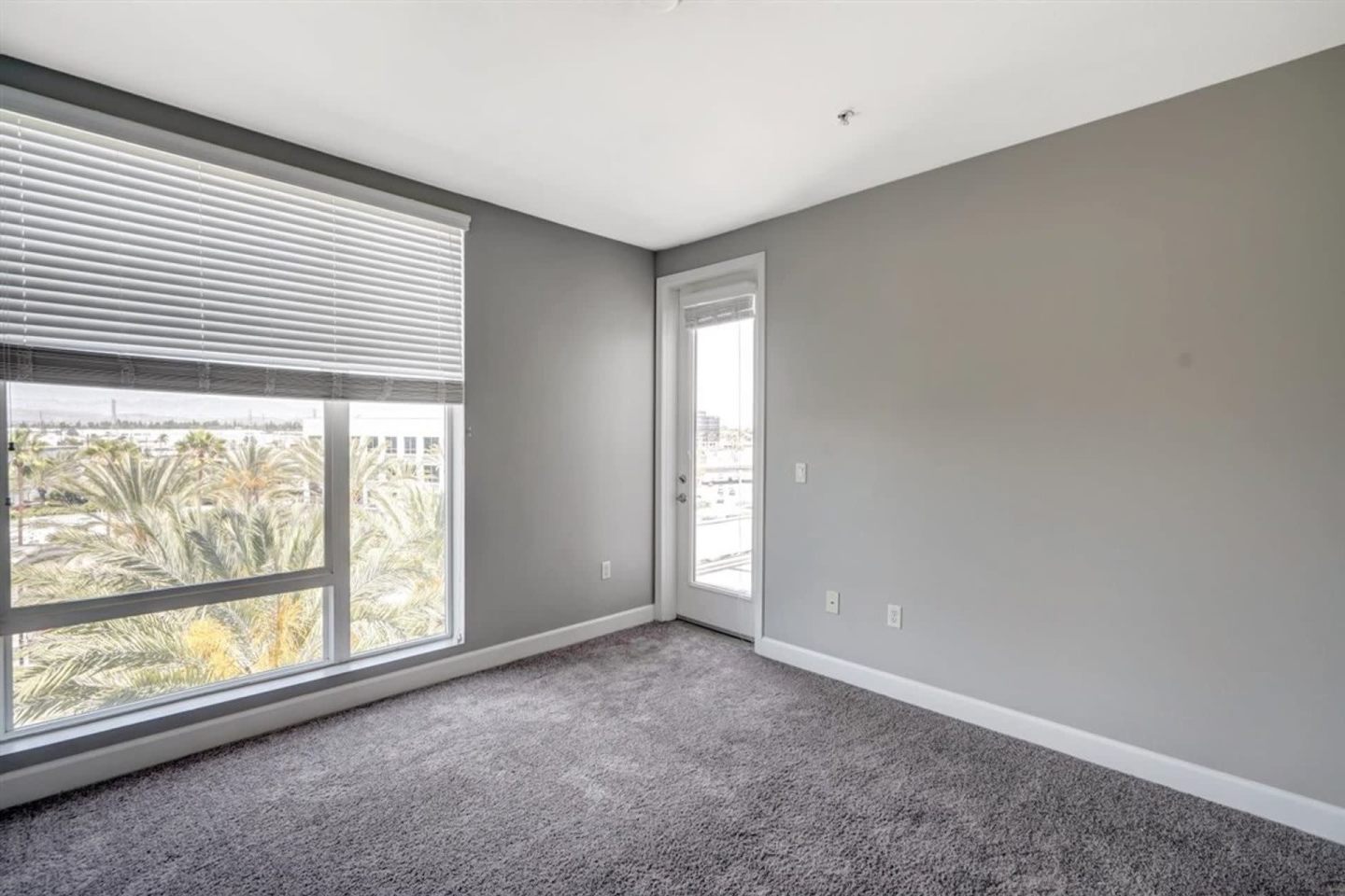 Stadium House Apartments Image 75