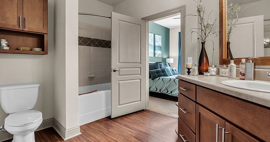 Andros Isles Luxury Apartments Image 18