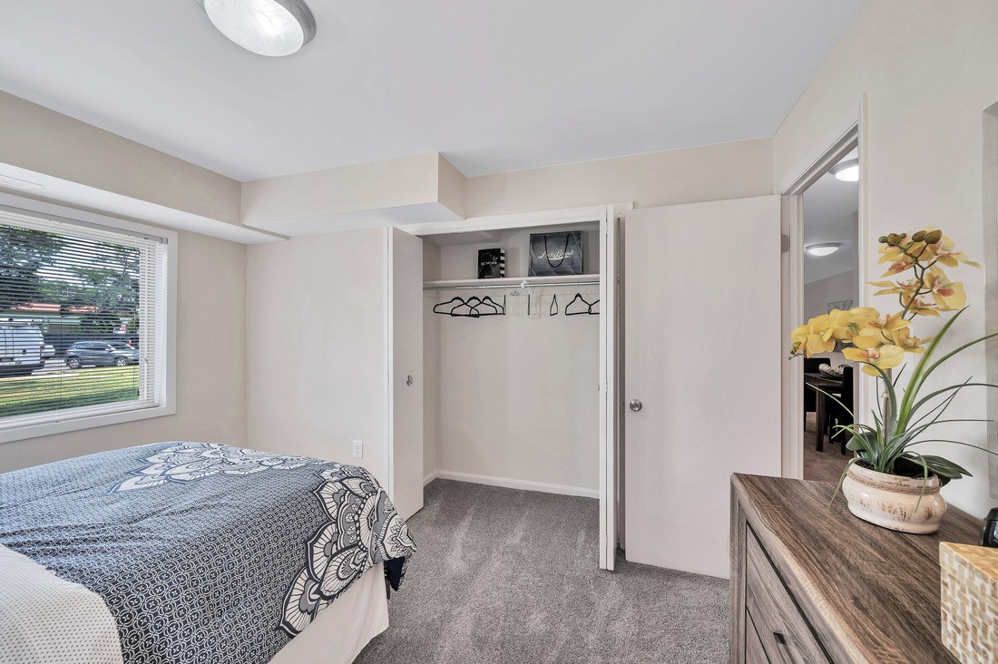 Washington Square Apartments Image 16