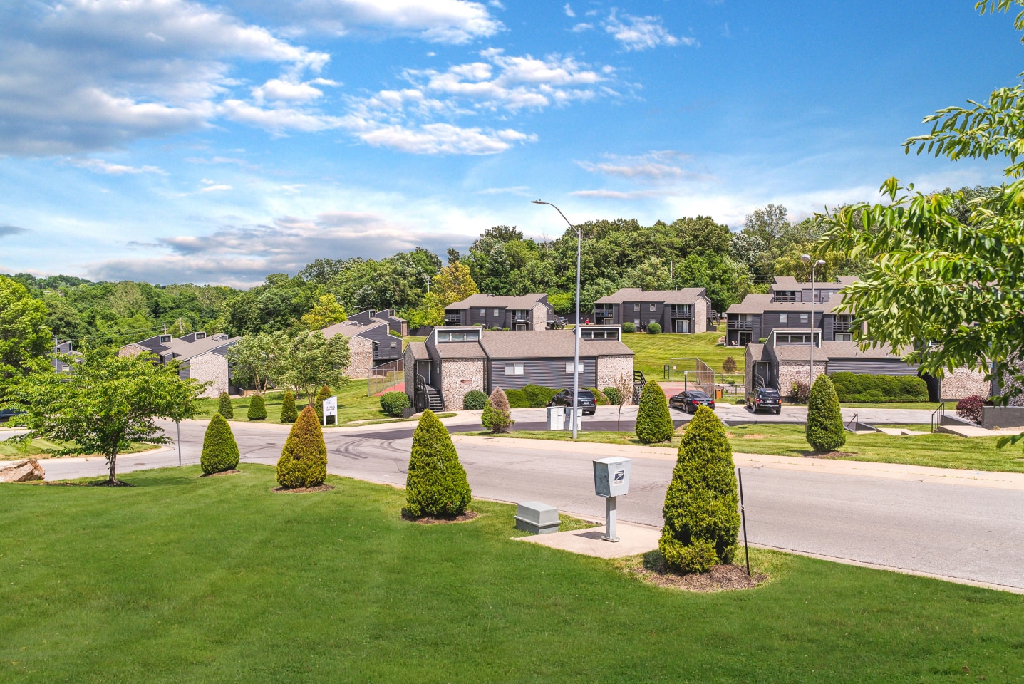 Cedar Ridge Apartments and Townhomes Image 21