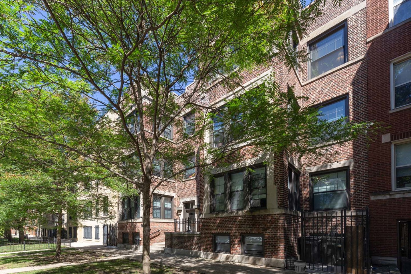 5229 S. Drexel Boulevard Image 3