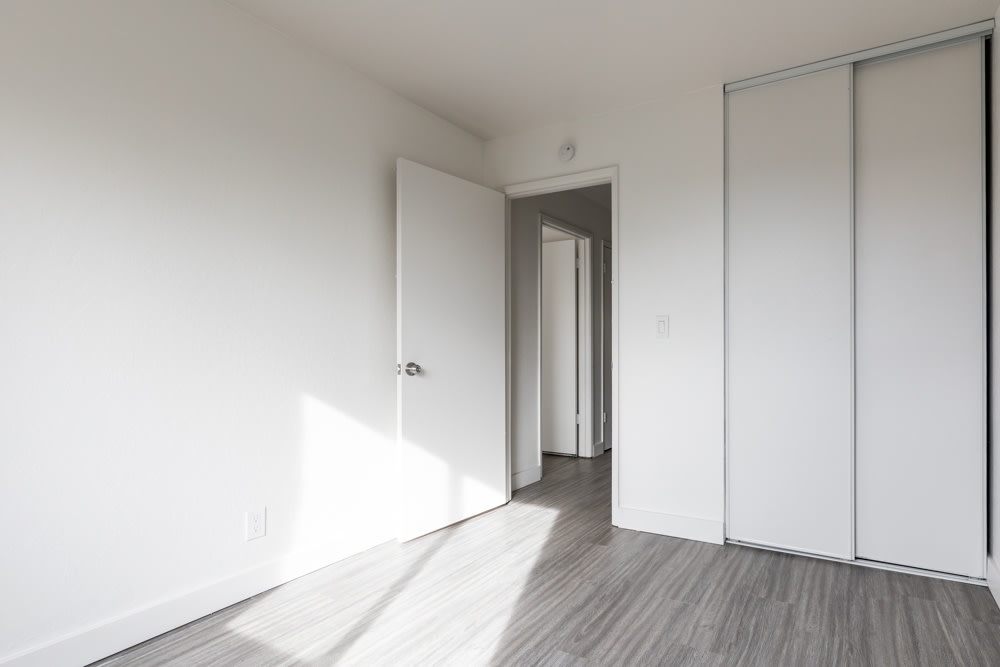 Garden Hill Apartments Image 16