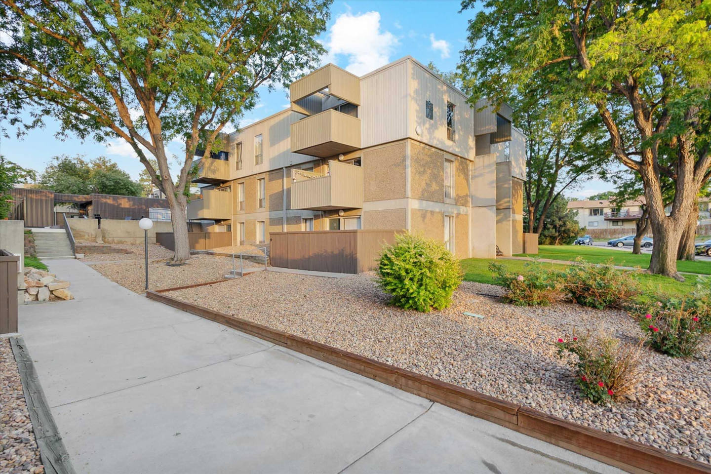 Westlake Apartments Image 44
