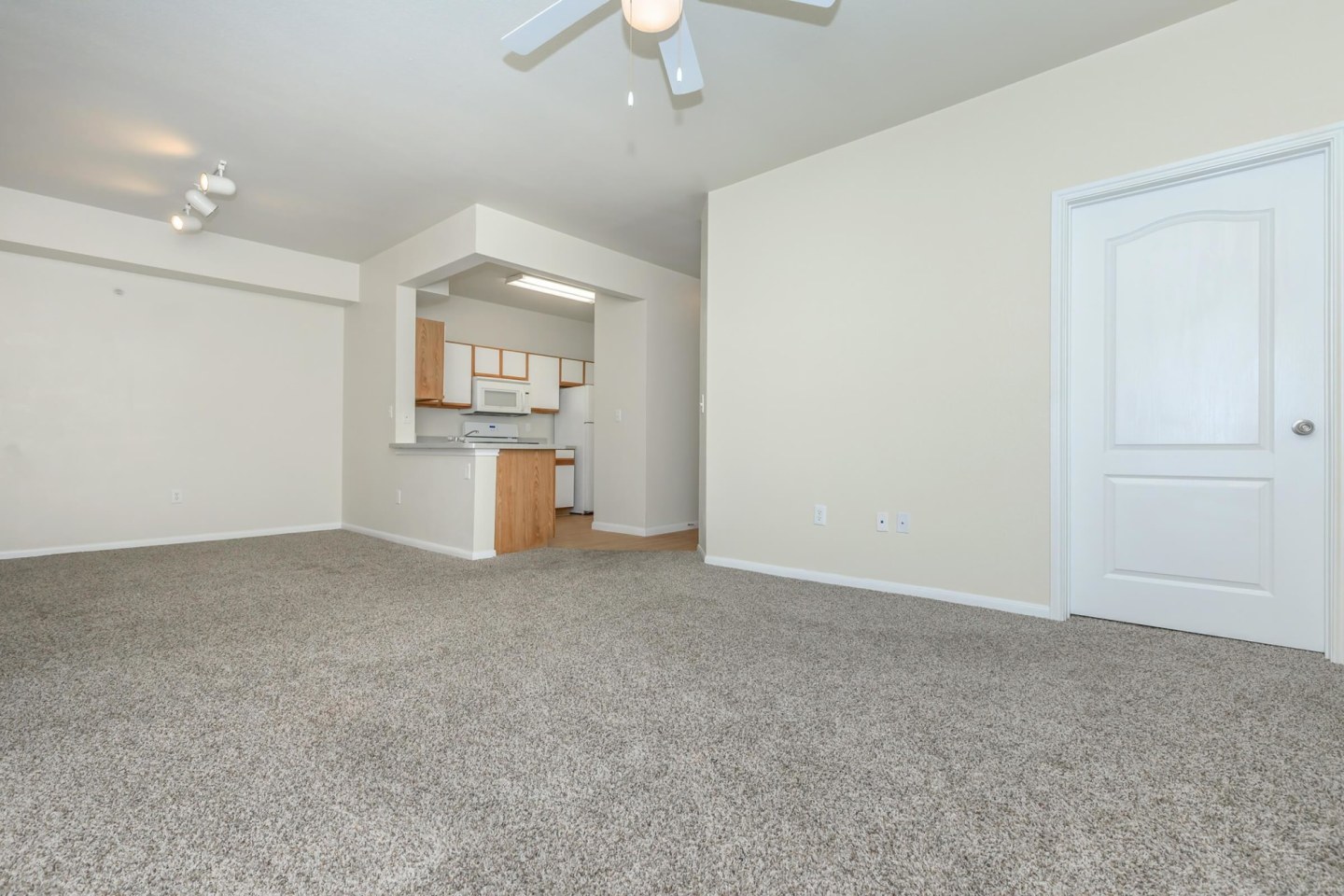 Affordable Housing - Cypress Creek on Jason Avenue Image 23